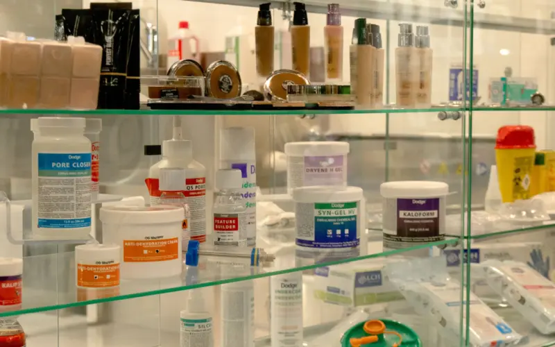 produits de la gamme thanato au salon de paris